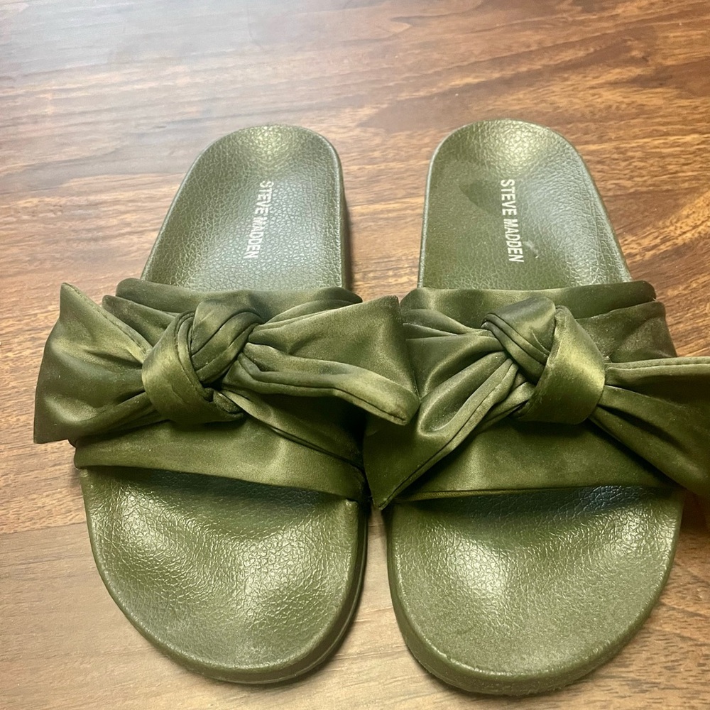 Steve Madden Green Bow Slide Sandals
